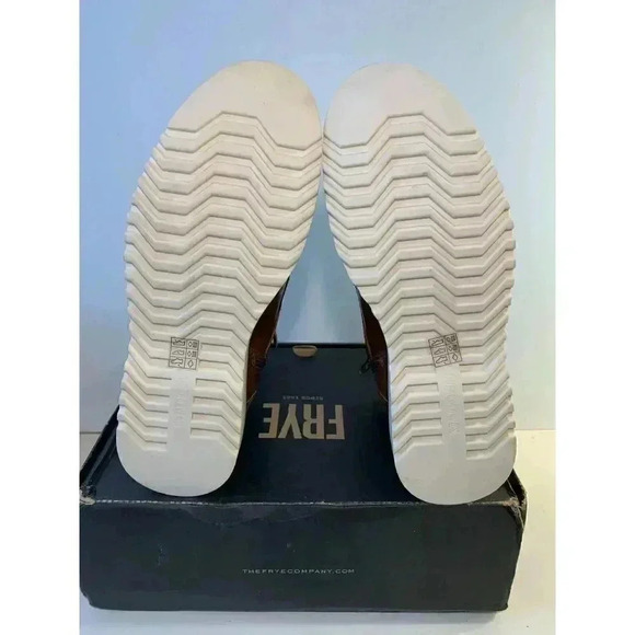 .557 Frye Brown Boots, Beacon Lace Up, 9 Mens - Picture 5 of 6